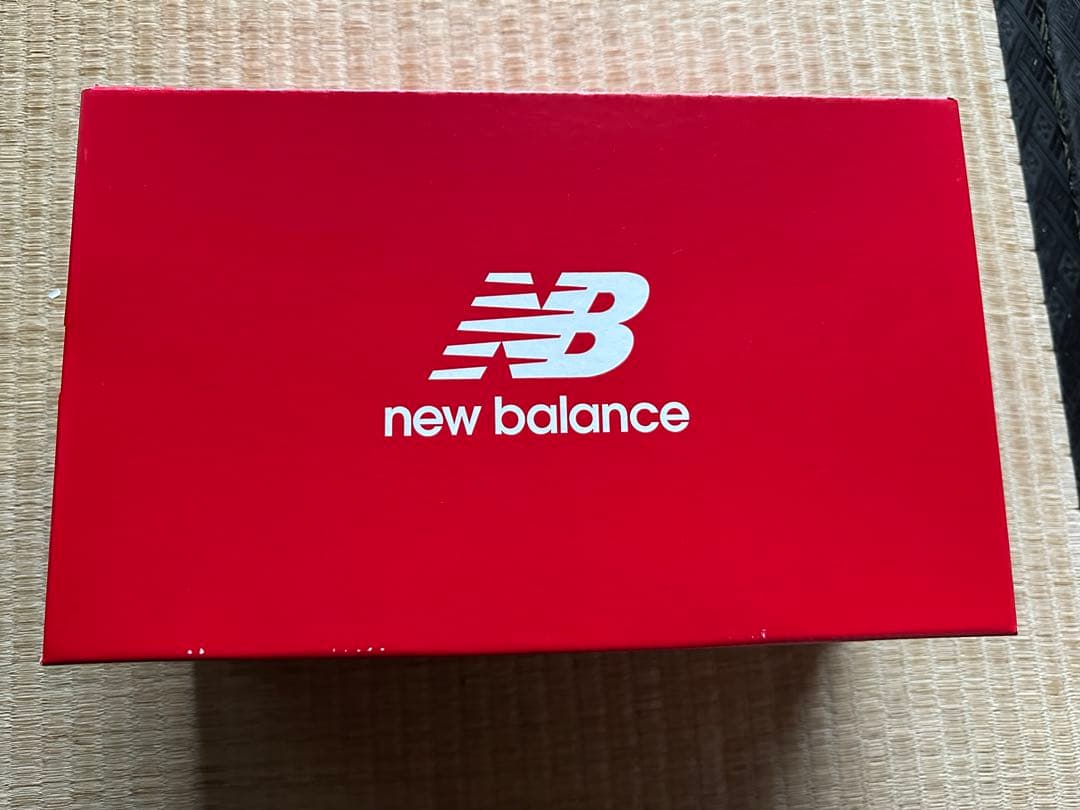 New Balance Rebel V4 青 ランニングシューズ