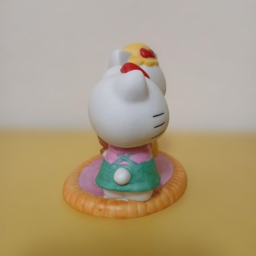 ハローキティ　陶器　置物　2点セット品
