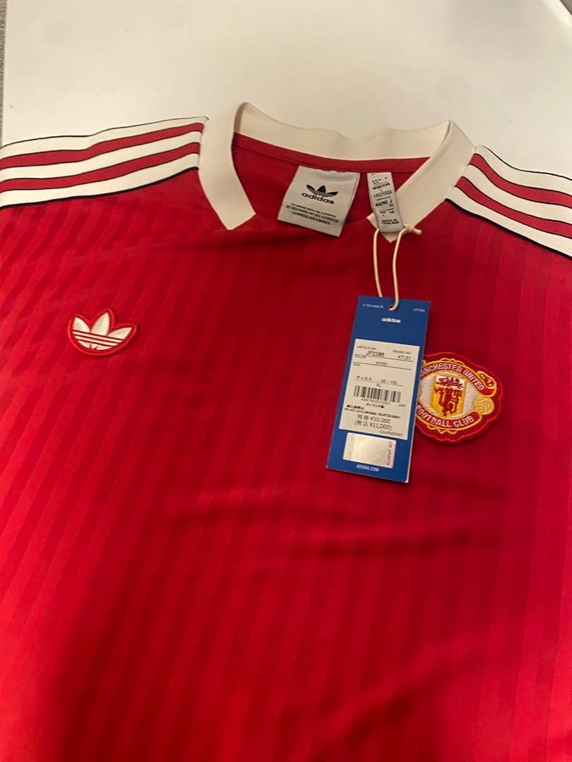 【新品未使用】adidas マンチェスター・ユナイテッド　Tシャツ