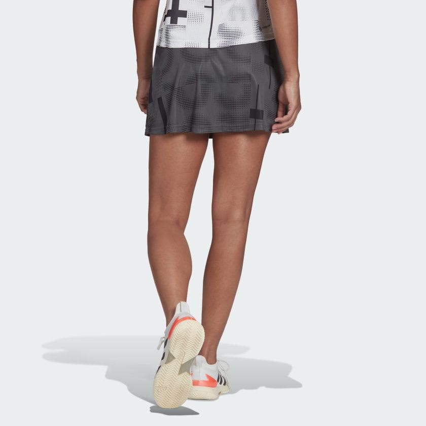★新品★　adidas　CLUB GRAPHIC TENNIS SKORT