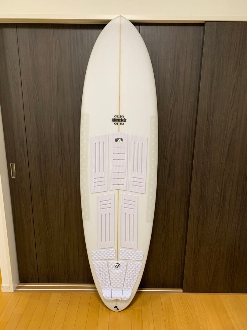 【美品】ギミック カルマモデル6'4 ミッドショートボード ツイン 送料無料