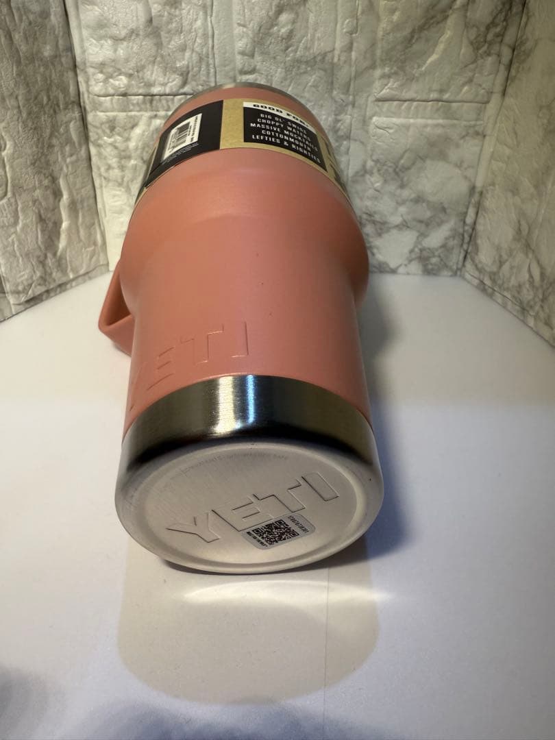 限定色　YETI RAMBLER 35 oz STRAW MUG サンドピンク
