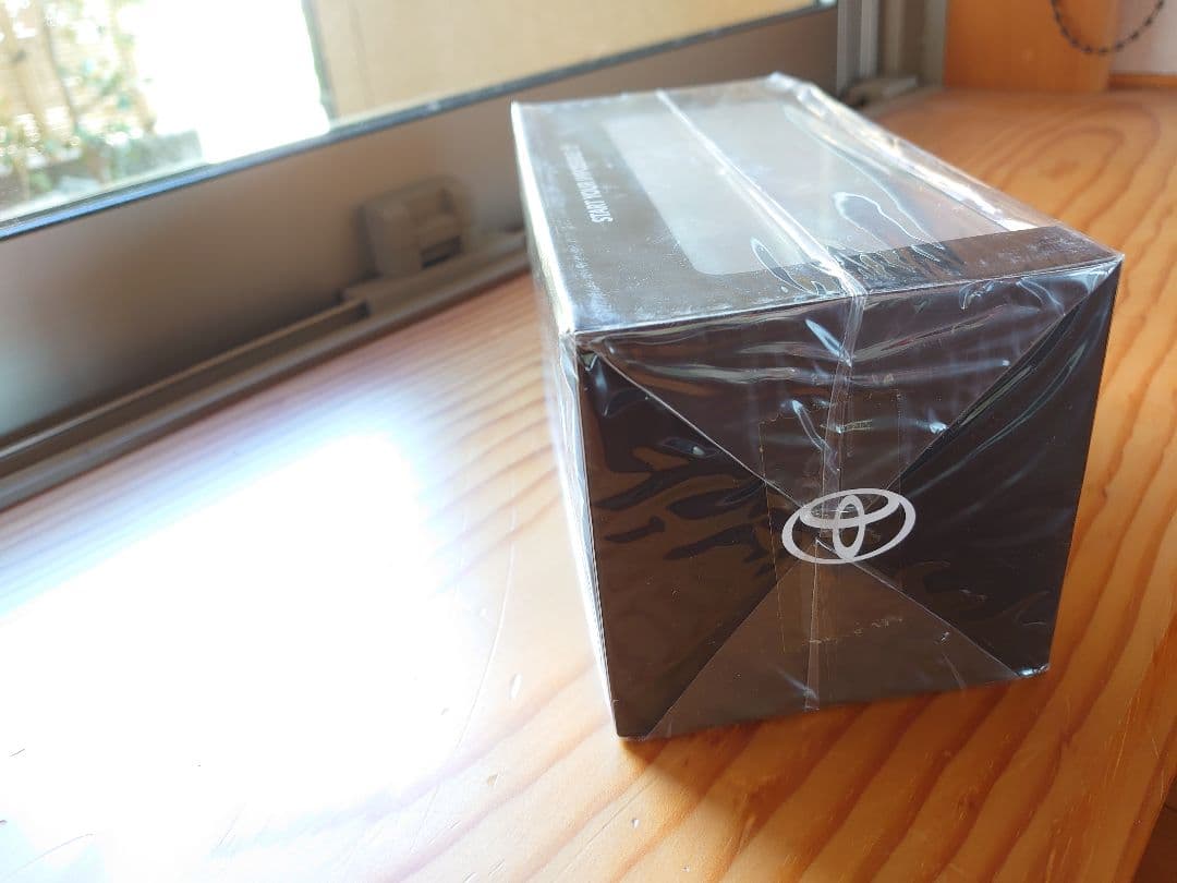 週末割【新品】ハリアー　ブラックパール　カラーサンプル　ミニカー