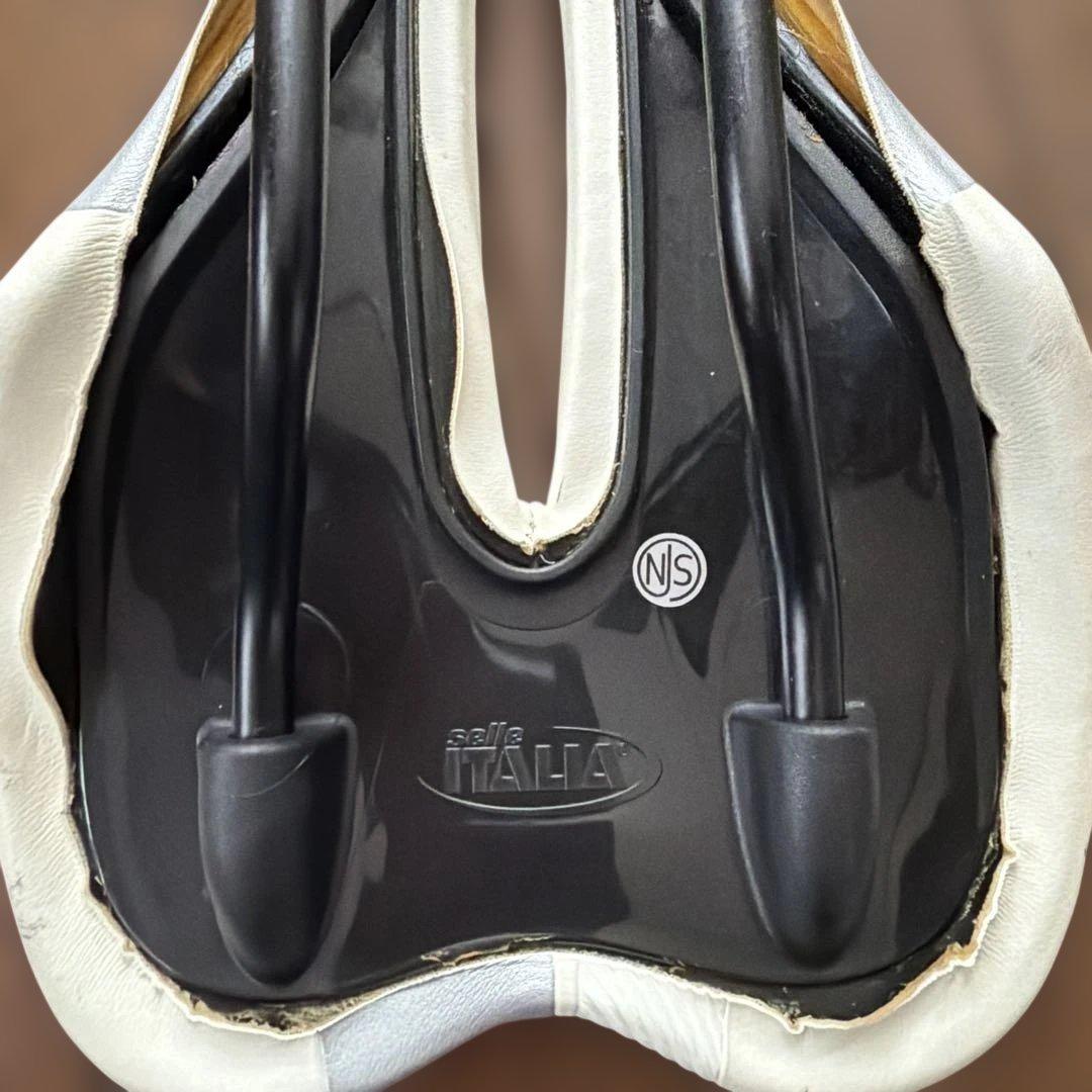 Selle Italia サドル　 njs登録