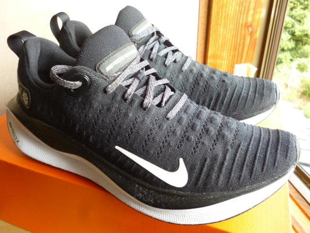 美品 正規品 NIKE ナイキ インフィニティラン 4 28 元箱あり