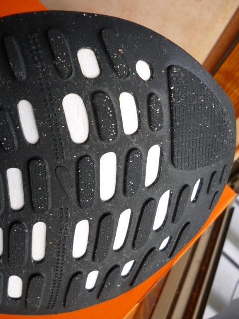 美品 正規品 NIKE ナイキ インフィニティラン 4 28 元箱あり