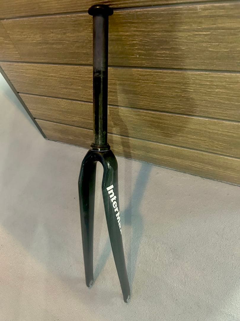 【InterMax カーボン製フロントフォーク】重量0.43kg