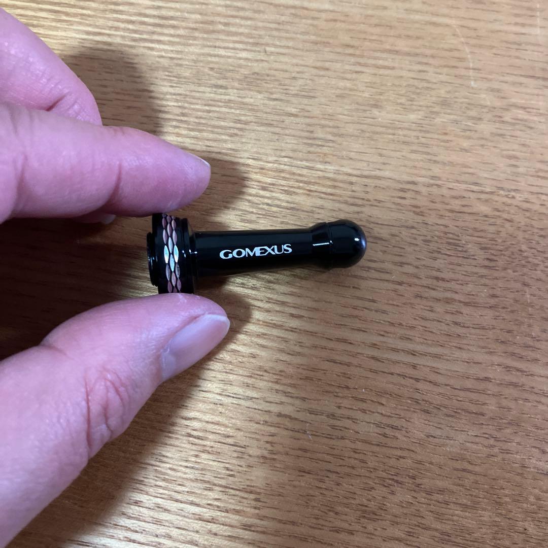 極上美品　ゴメクサス　鍛造カーボン　82mmダブルハンドル　シマノ　スタンド