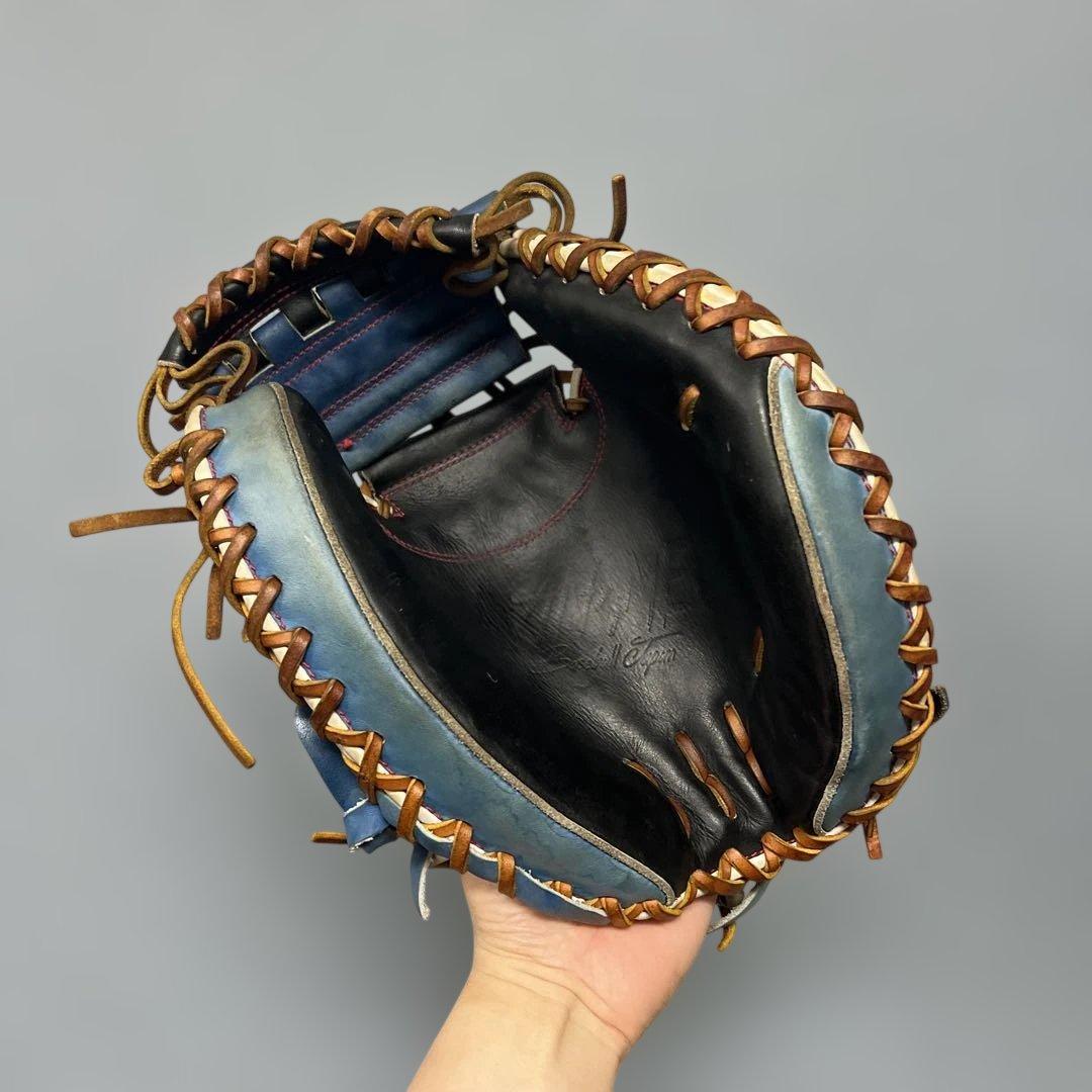 1368 要 カナメ 型抜群 美品 即戦力 軟式 キャッチャーミット 袋付き