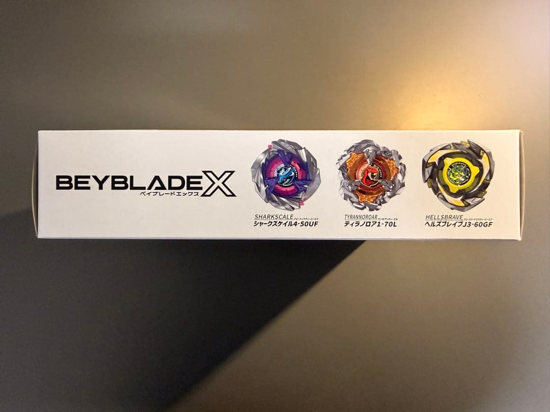 ベイコード未使用　UX-15 シャークスケイルデッキセット　ベイブレードX