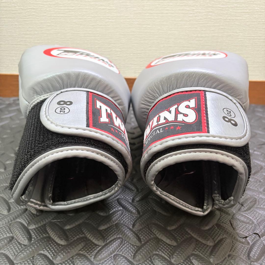 TWINS SPECIAL ボクシンググローブ 8oz シルバー