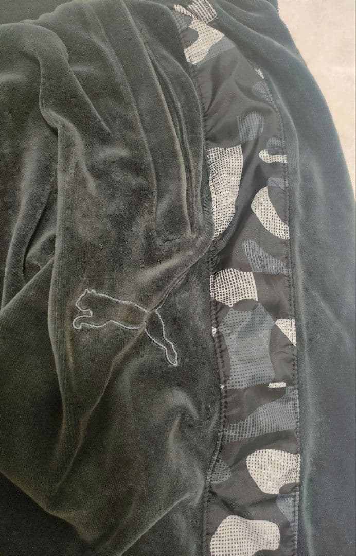ブラック ベロア ジャージ上下セット　PUMA　ムラサキスポーツ