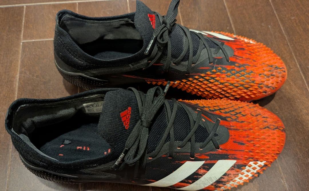 adidas プレデター サッカーシューズ スパイク 黒赤