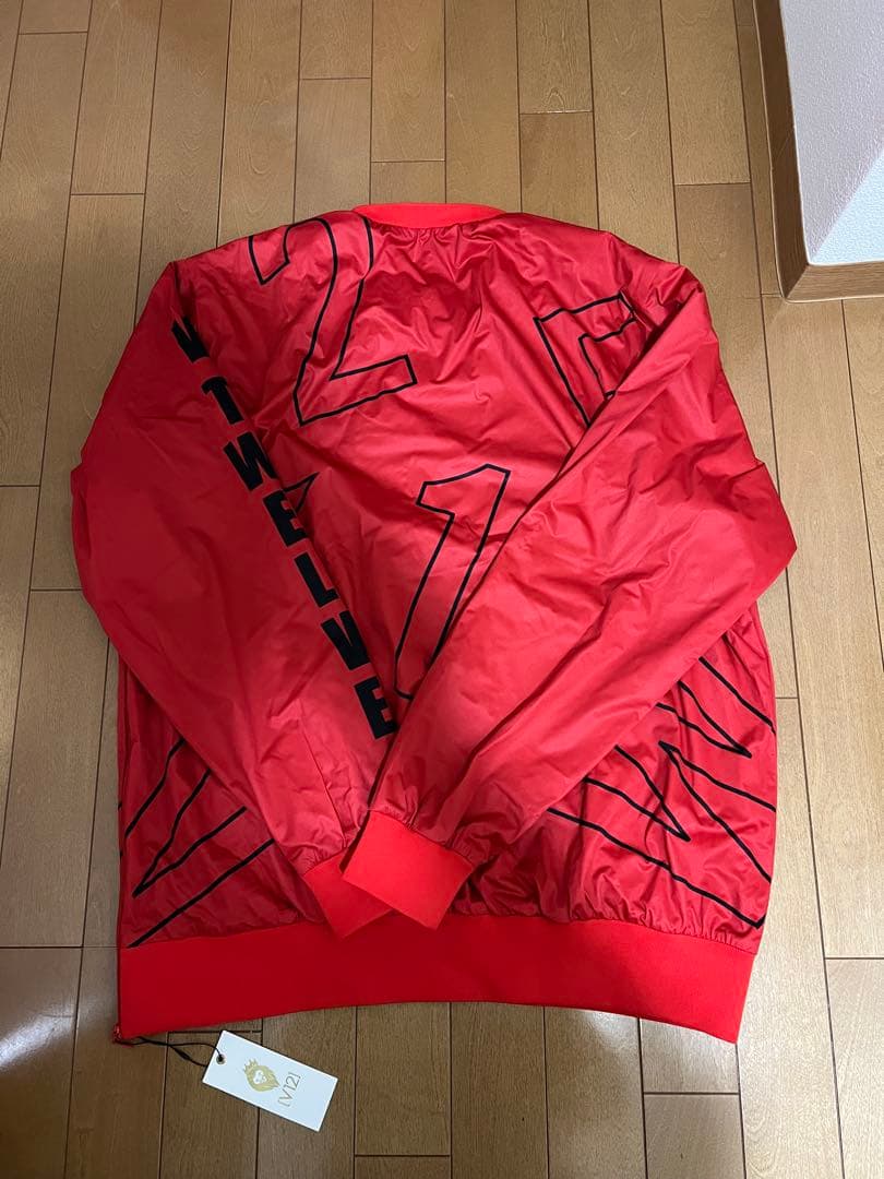 大人気　新品　未使用　v12 ゴルフ XL スニード　冬