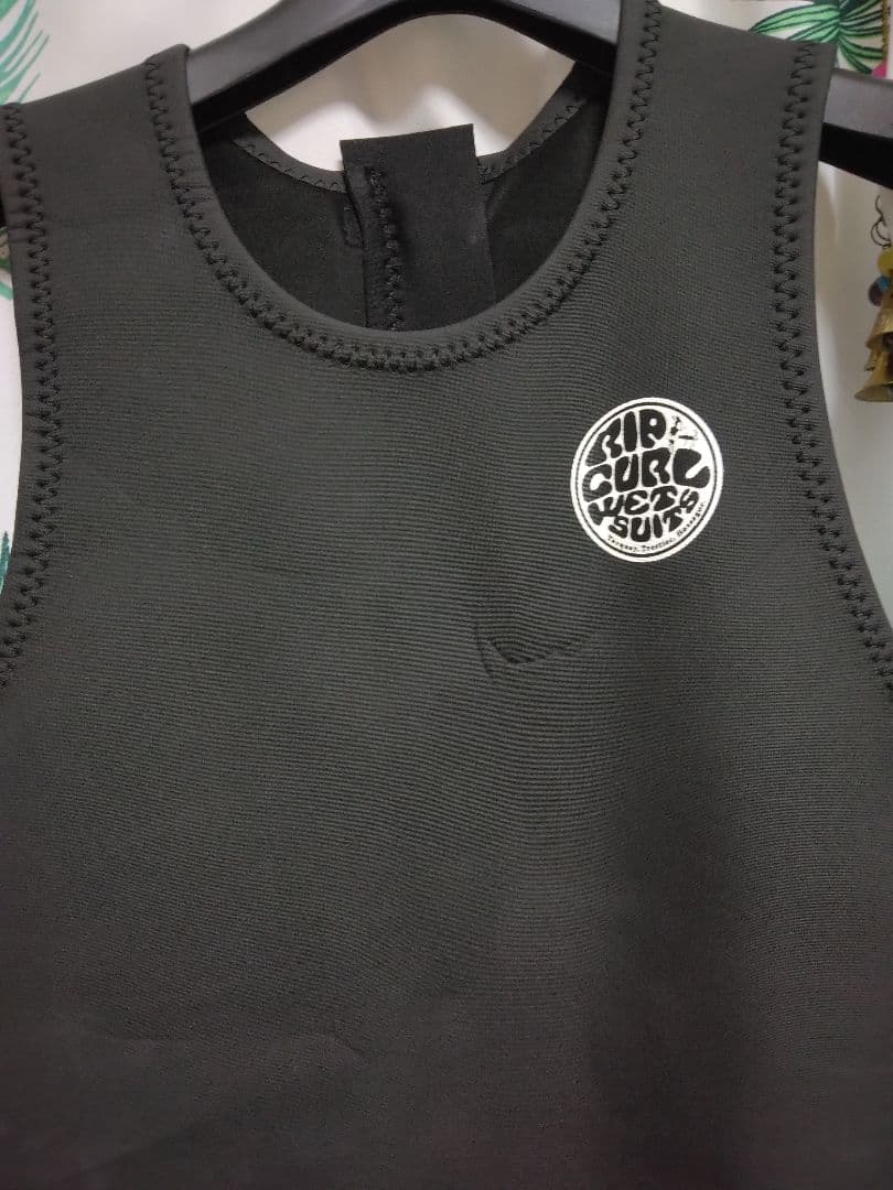 値下げ　Ripcurl (リップカール) ウェットスーツ、ショートジョン 未使用