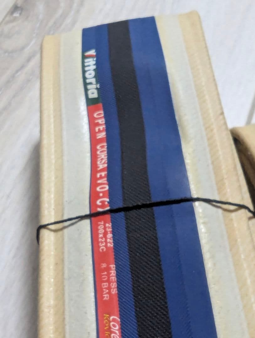 Vittoria オープンコルサ EVO CX 23c 290TPI 青白2本