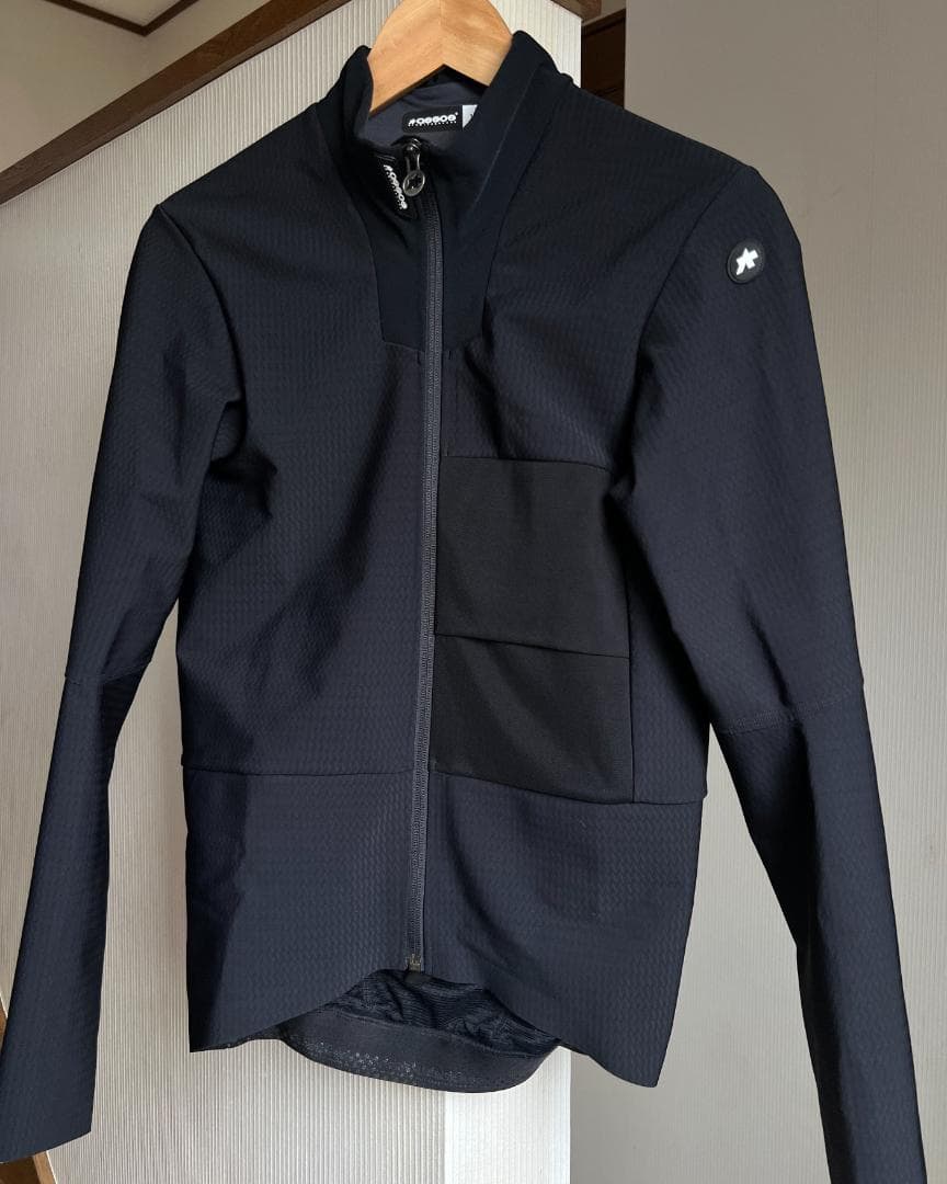 ASSOS 2023年モデル レーシングフィット 冬用ジャケット / XSサイズ