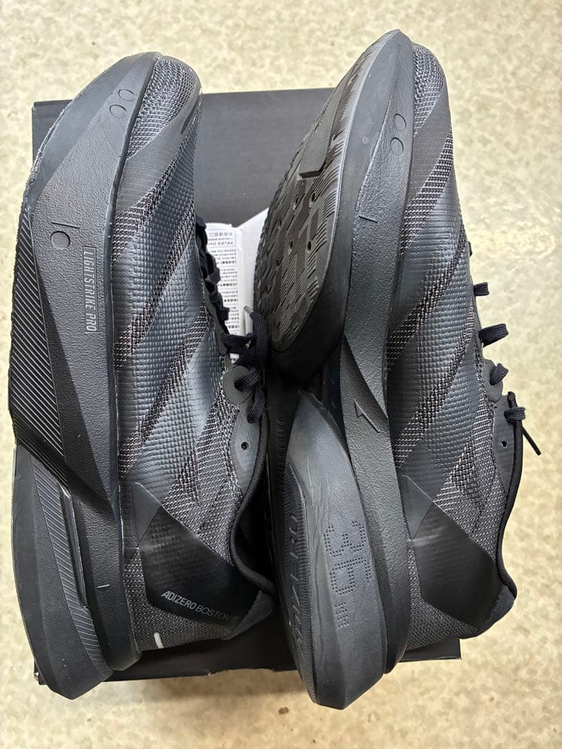 【美品】adidas　アディゼロ　ボストン13　25.5センチ　ブラック