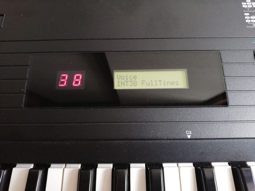 YAMAHA DX7s シンセサイザー ・動作品・電池交換済み
