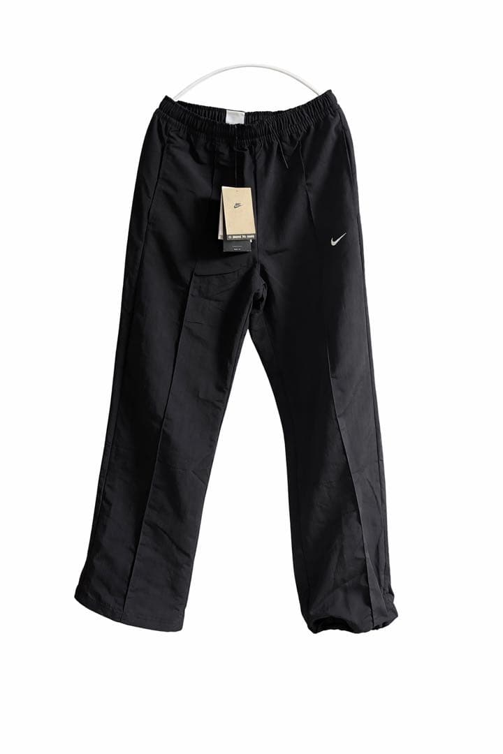 NIKE セットアップ ジャケット パンツ 新品タグ付き　レディース