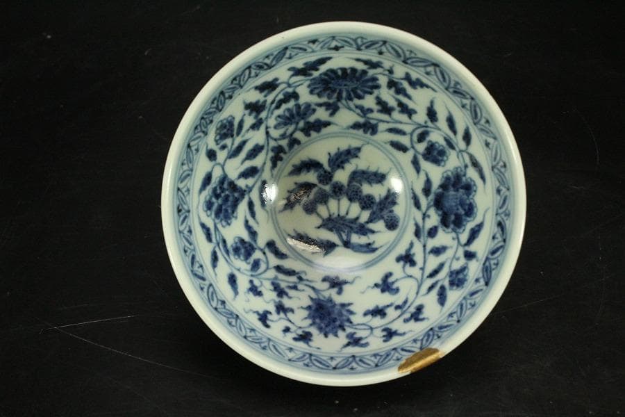中国美術 染付 纏枝蓮花紋 蓮弁碗(ZE789)