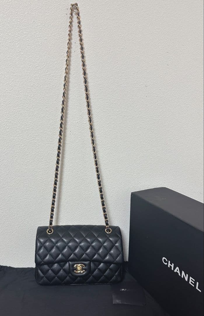 CHANEL ノベルティラムスキンレザーブラック ショルダーバッグブラック