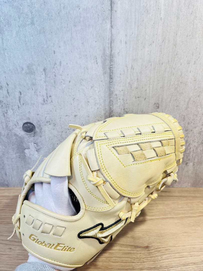 ミズノ Mizno Global Elite 投手用 右投げ 硬式グローブ 希少