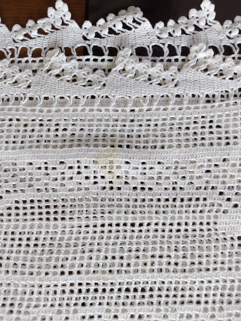 白い花柄レーステーブルカバー ハンドメイド　ビンテージ