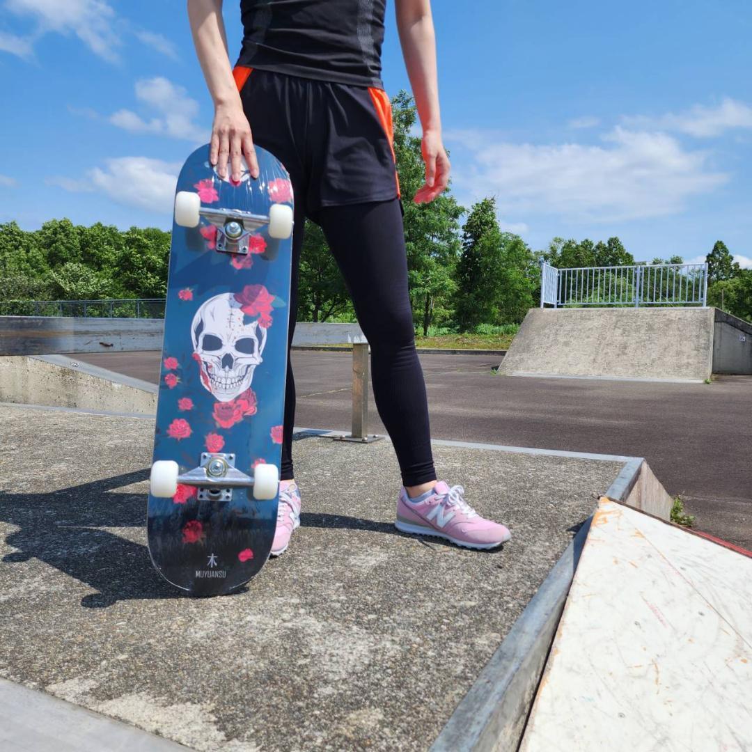 スケートボード 31インチ　スケボー　メープル　ABEC9ベアリング採用　ドクロ