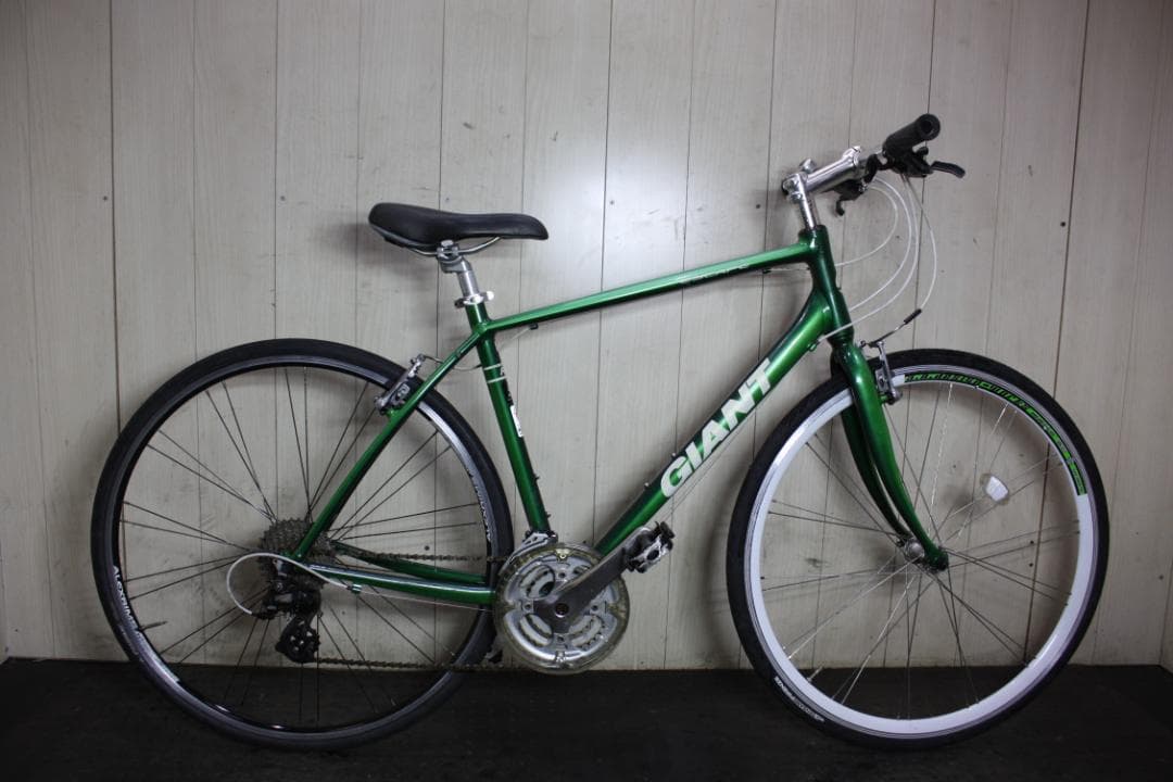 GIANT ESCAPE R3 700C アルミ 24速 500mm 緑色クロス