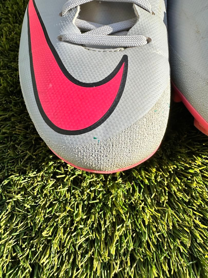 NIKE マーキュリアル ビクトリー V HG-V(グレー×ピンク)
