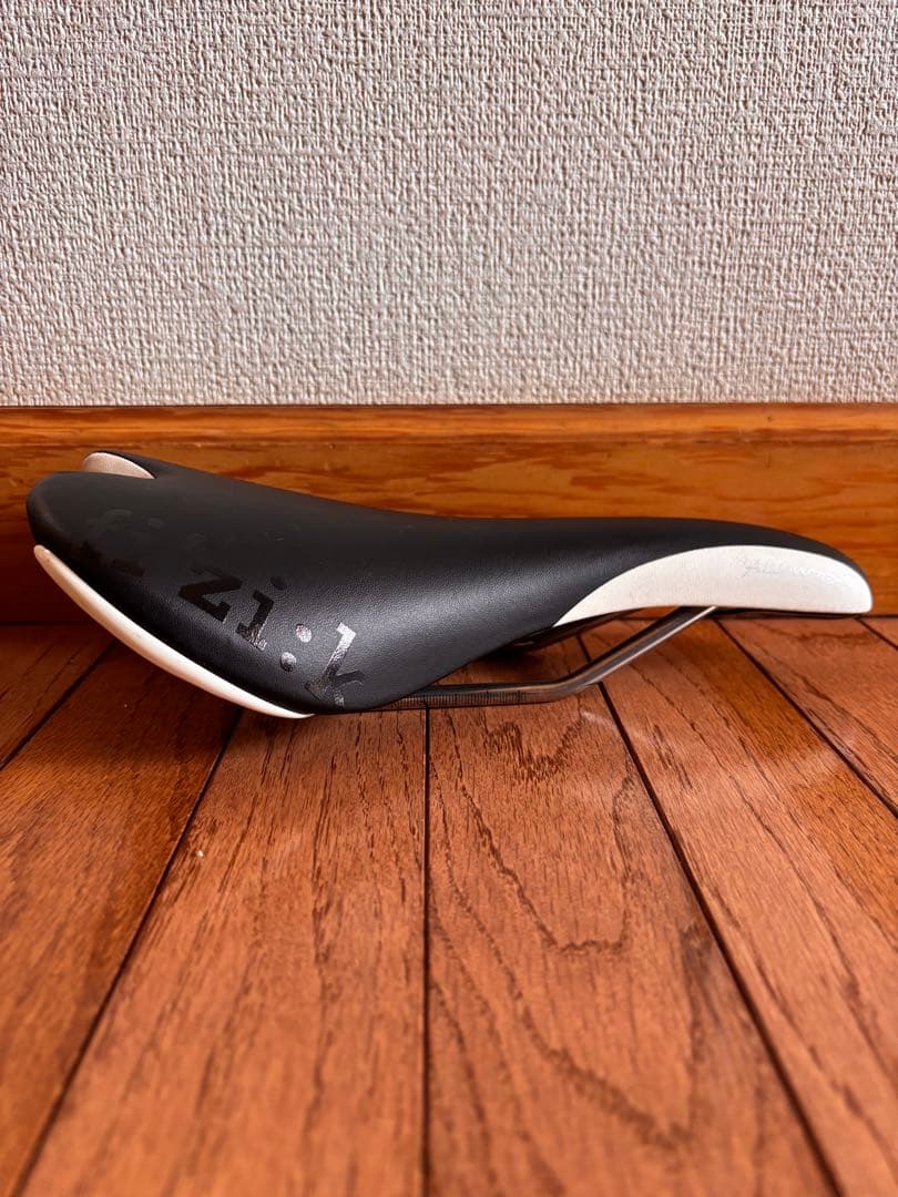 【中古】Fizik ALIANTE Gamma k:iumレール サドル