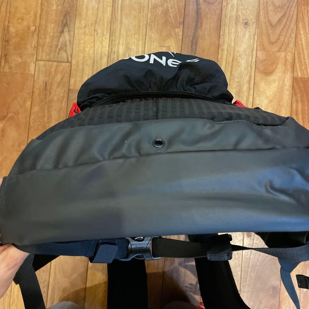 JONES DSCNT 19L ブラック バッグ
