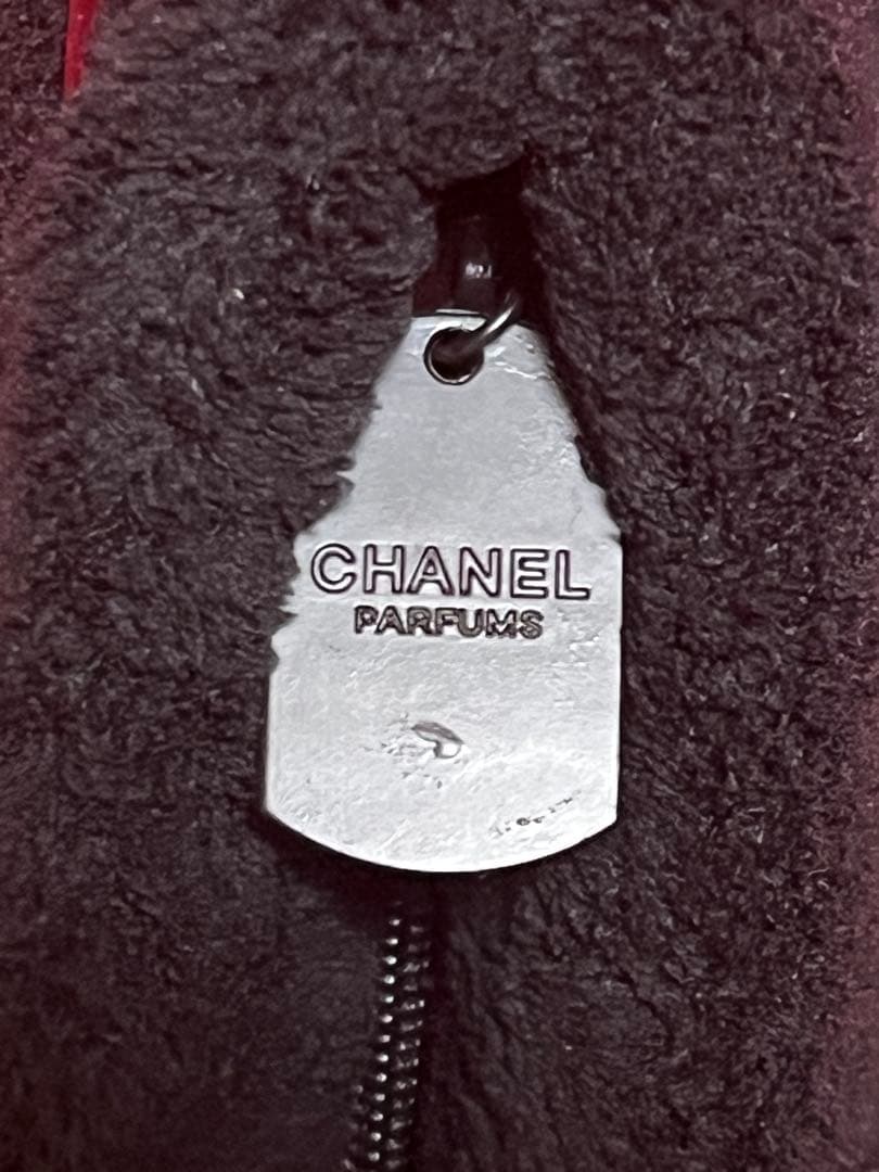 [CHANEL PARFUMS]ノベルティ ムートン風パイル地 もこもこポーチ