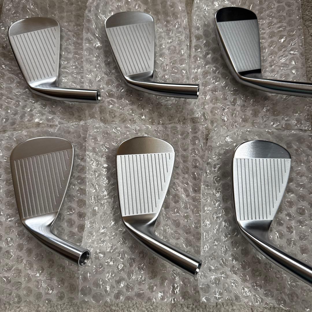 三浦技研　MIURA KM-700アイアン ５〜PW ヘッド　ヘッドカバー付き