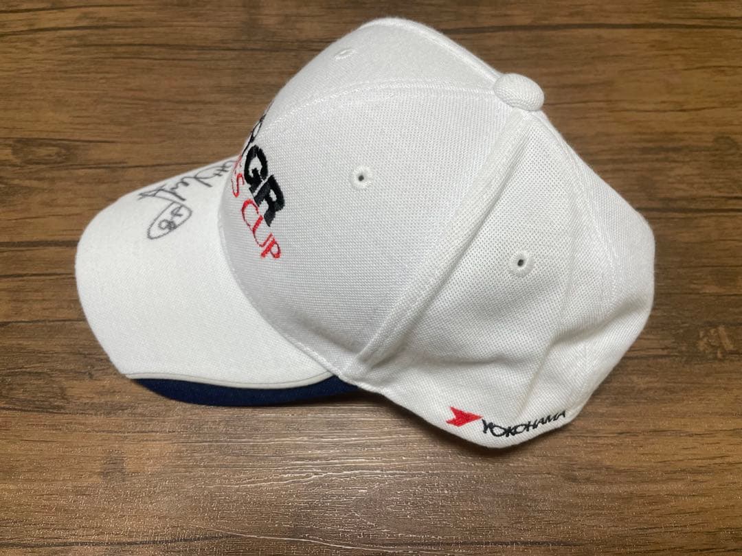 イボミプロ直筆サイン入りキャップ3セット