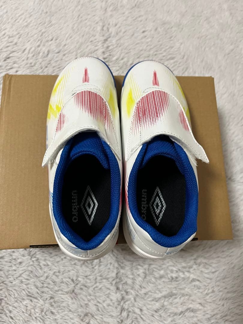 umbro サッカーシューズ ベルクロ　20センチ