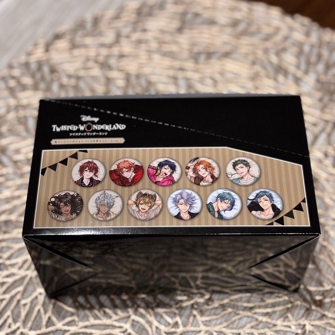ツイステ　くつろぎマイルーム　缶バッジ　1box