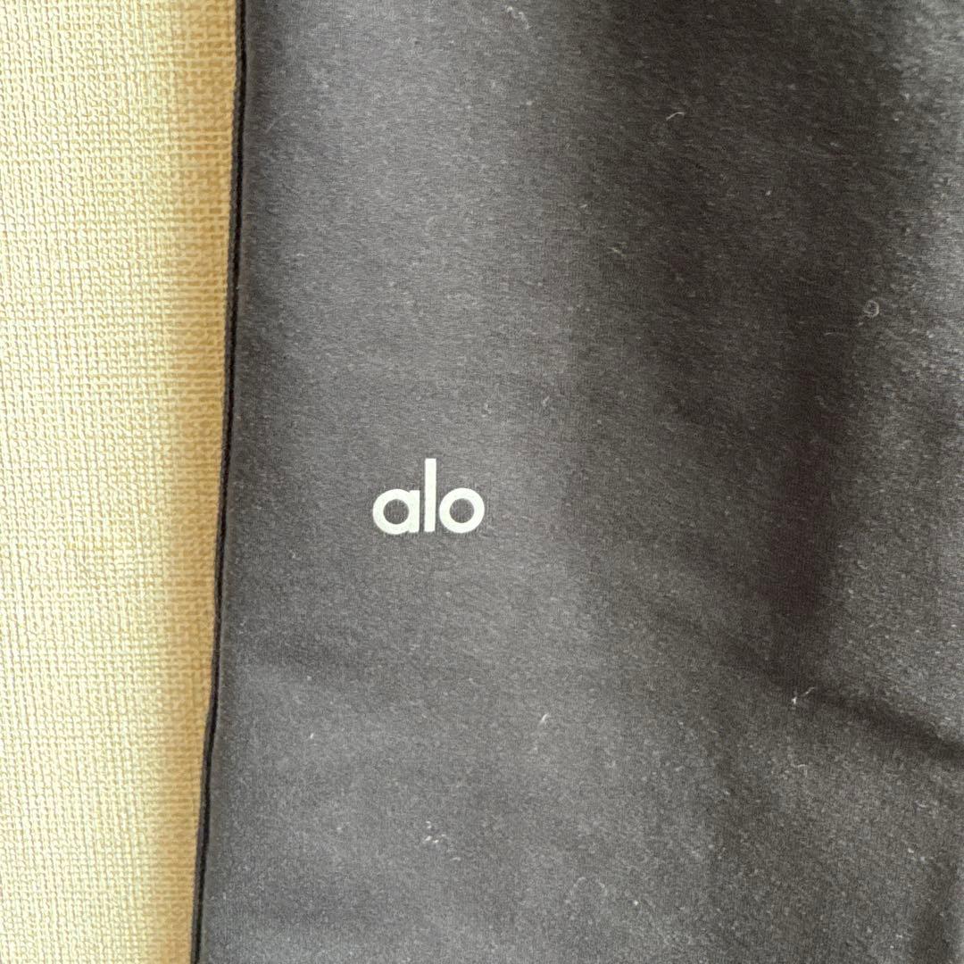 alo yoga フレアレギンス 7/8 ブラックXS