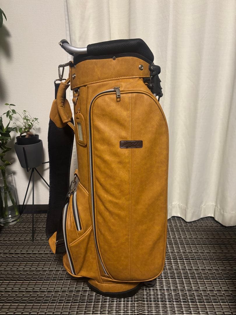 【美品】ゴルフバッグ スタンド式　キャディーバッグ　AXEL レザー