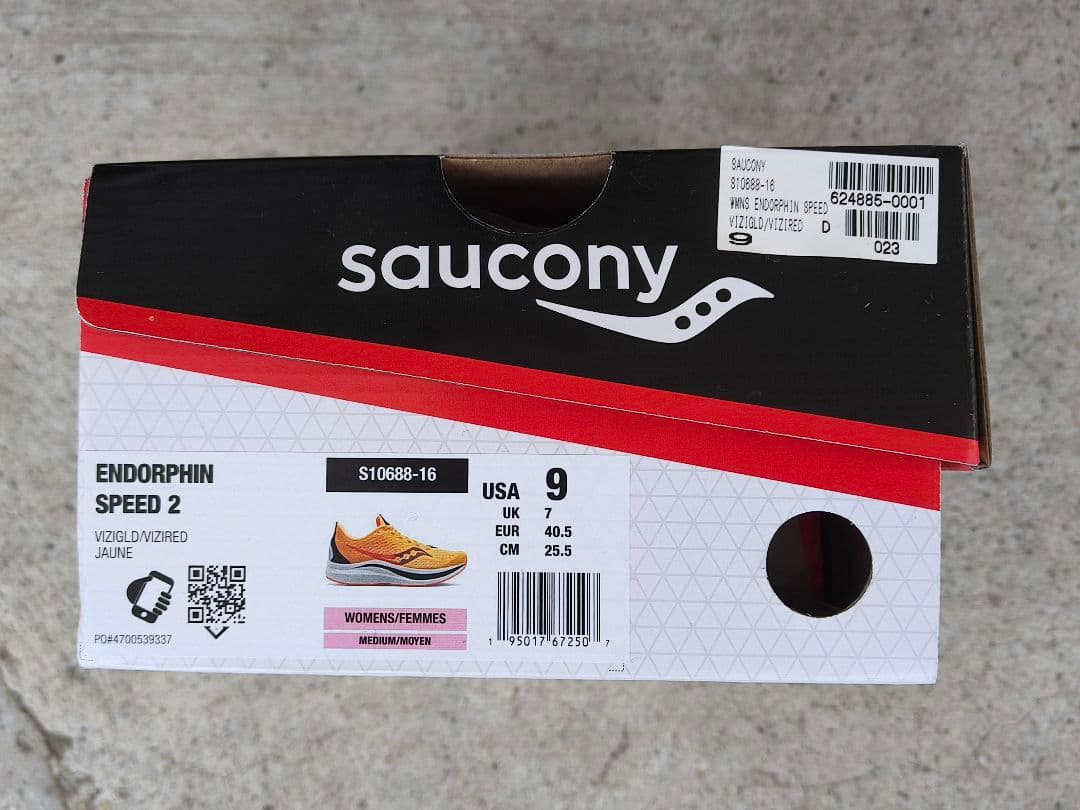 Saucony Endorphin Speed 2 ランニングシューズ
