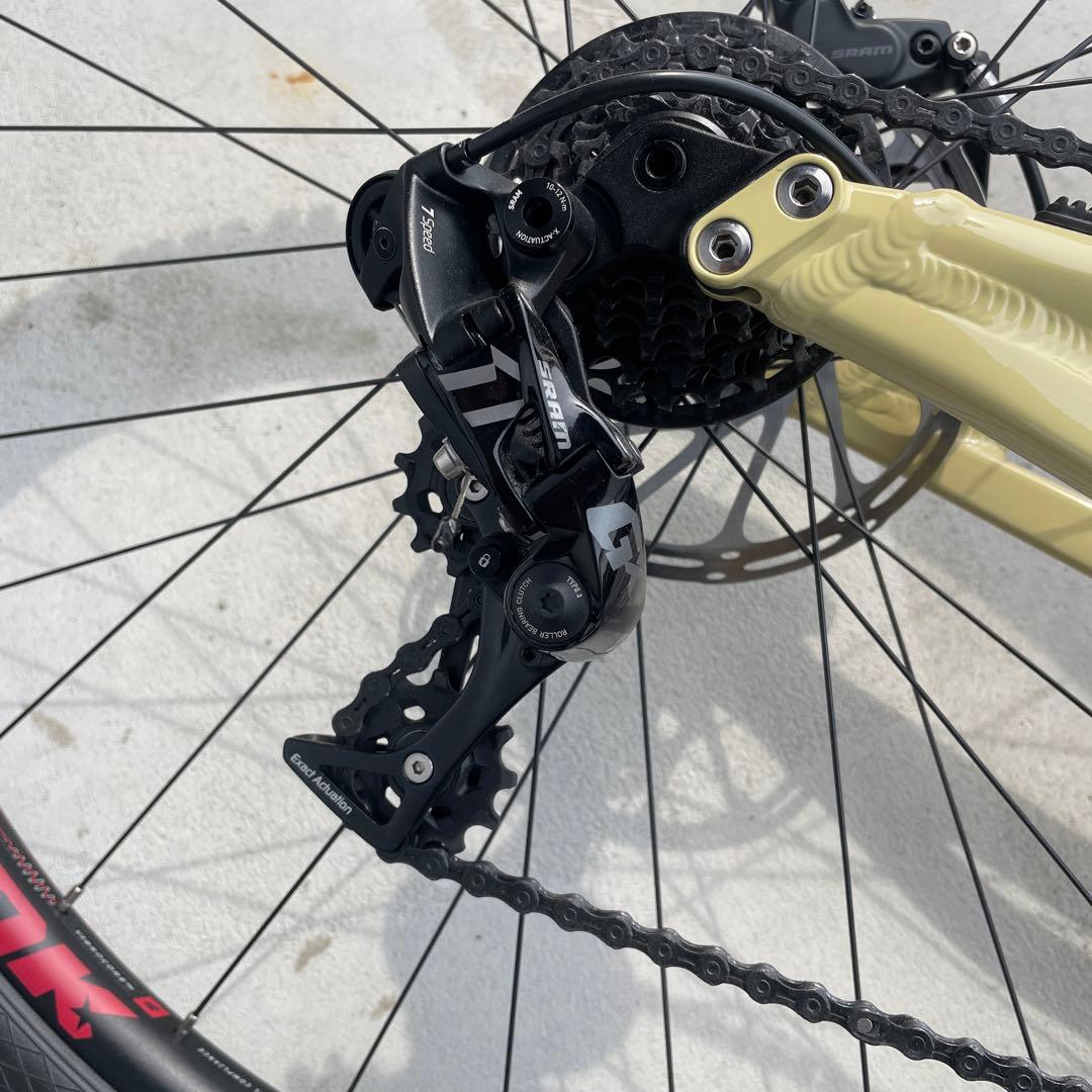 Commencal Supreme DH 29 マウンテンバイク　 ダウンヒル