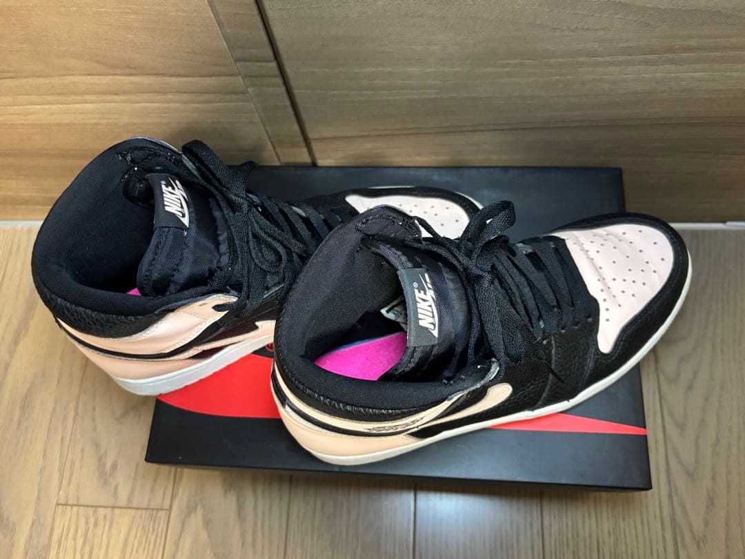 ナイキ Air Jordan 1 Retro High Crimson Tint