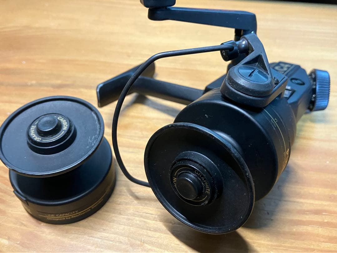 Abu Garcia カーディナルC4 (替スプール付) リアドラッグ搭載