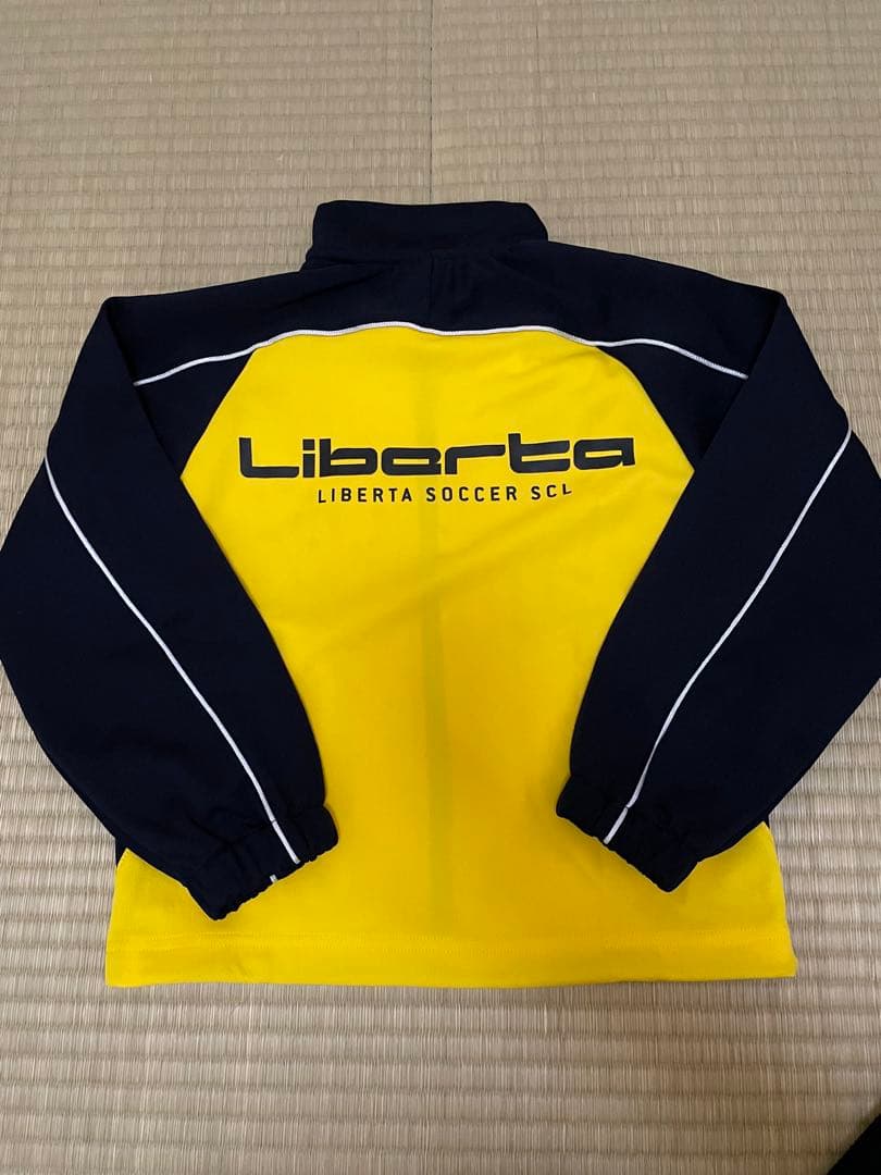 リベルタ　Liberta サッカーウェア　ユニフォームジャージセット