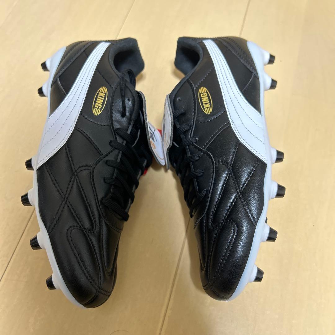 サッカースパイク プーマキングトップ FG/AG 26cm
