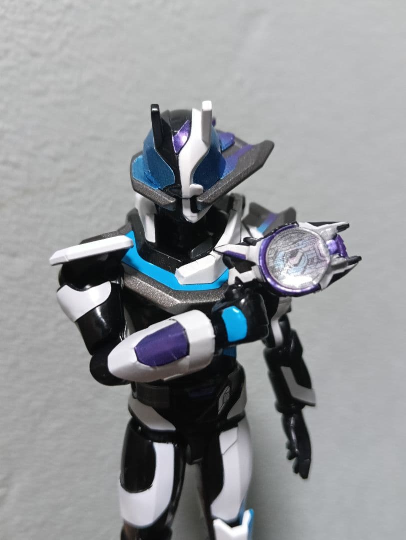 匿名配送 装動 仮面ライダージーン 仮面ライダーギーツ