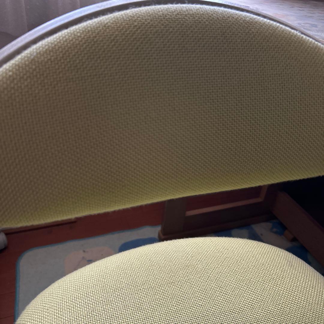 学習椅子