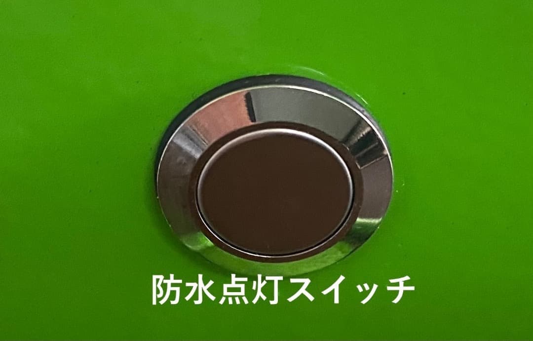 小型充電式　20W LED ワークライト　8時間連続点灯（新品・未使用）