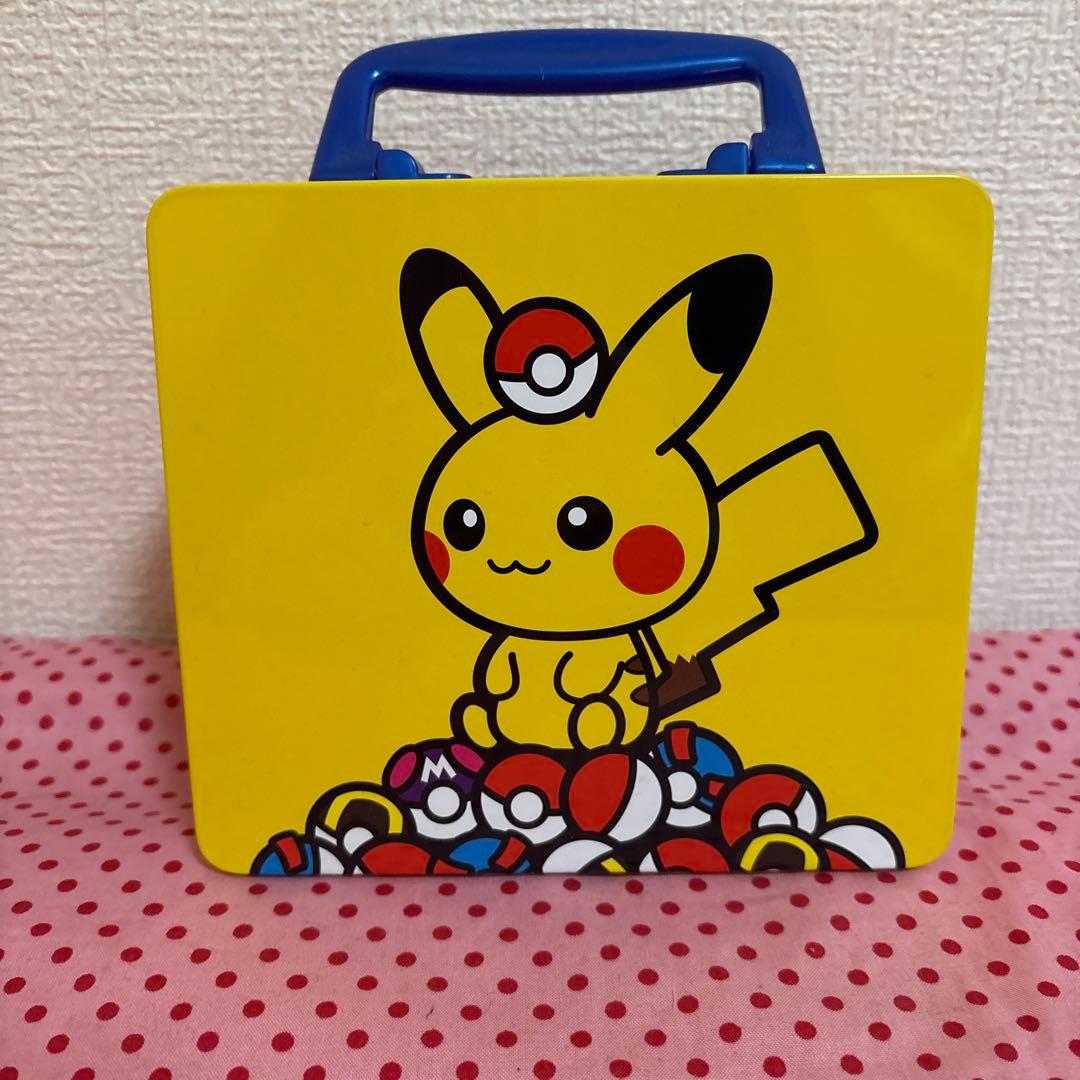 ポケモンセンター限定　ポケモンドール柄のお菓子の空き缶　2個セット